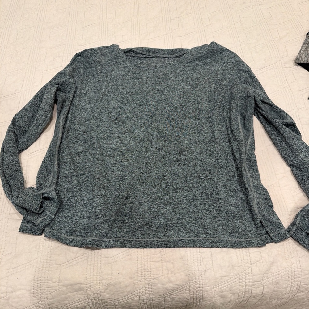 Athleta Uptempo II Heathered Slate Gray Long Sleeve Crew Top